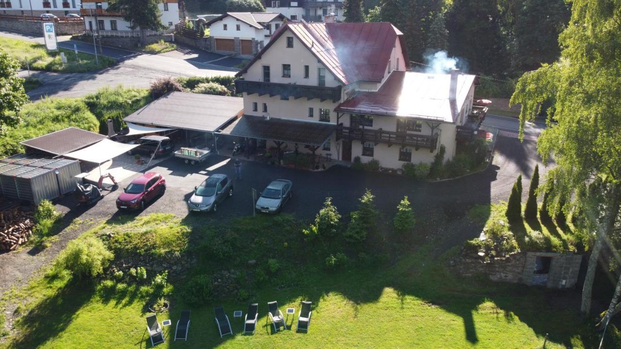 Železná Ruda Pension Aura Spicak, Nektere Pokoje Se Saunou מראה חיצוני תמונה